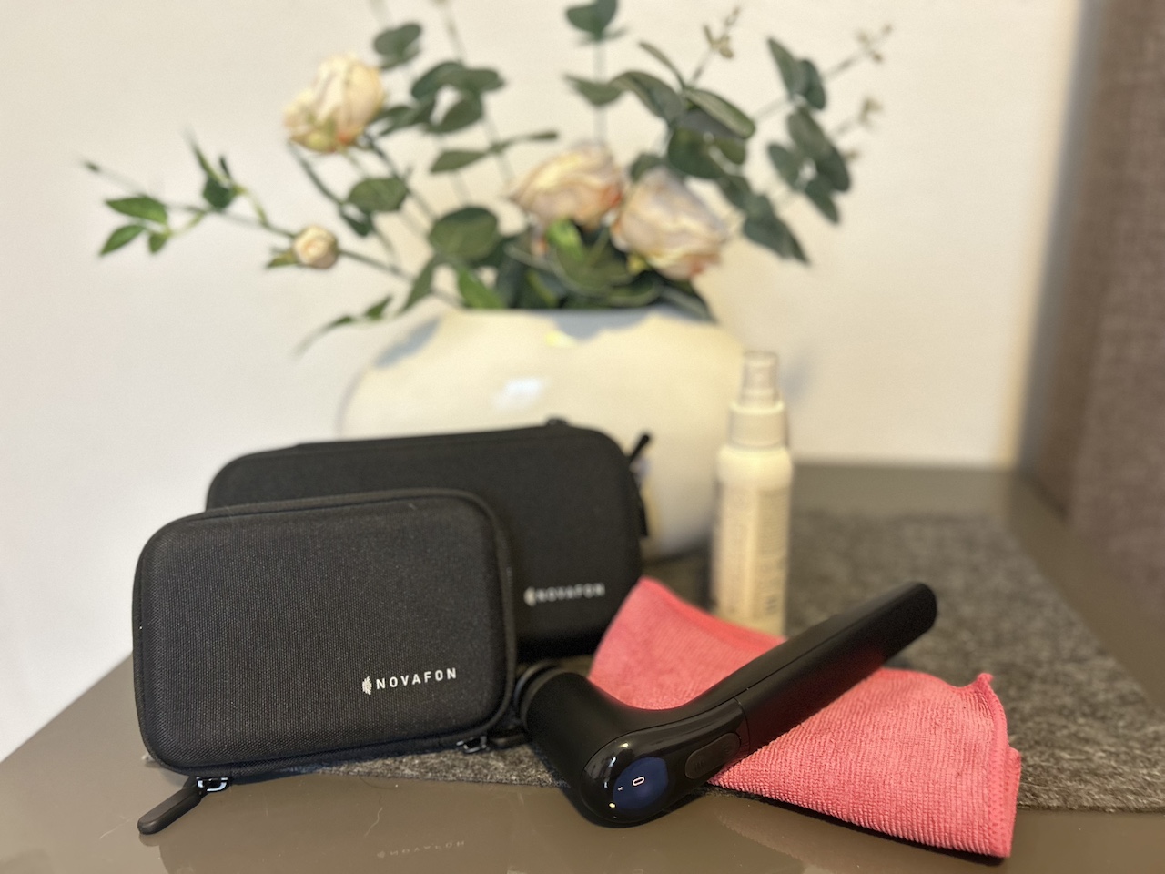 Schallwellengerät Novafon Power 2 für die Vibrationstherapie in der Tierphysiotherapie.